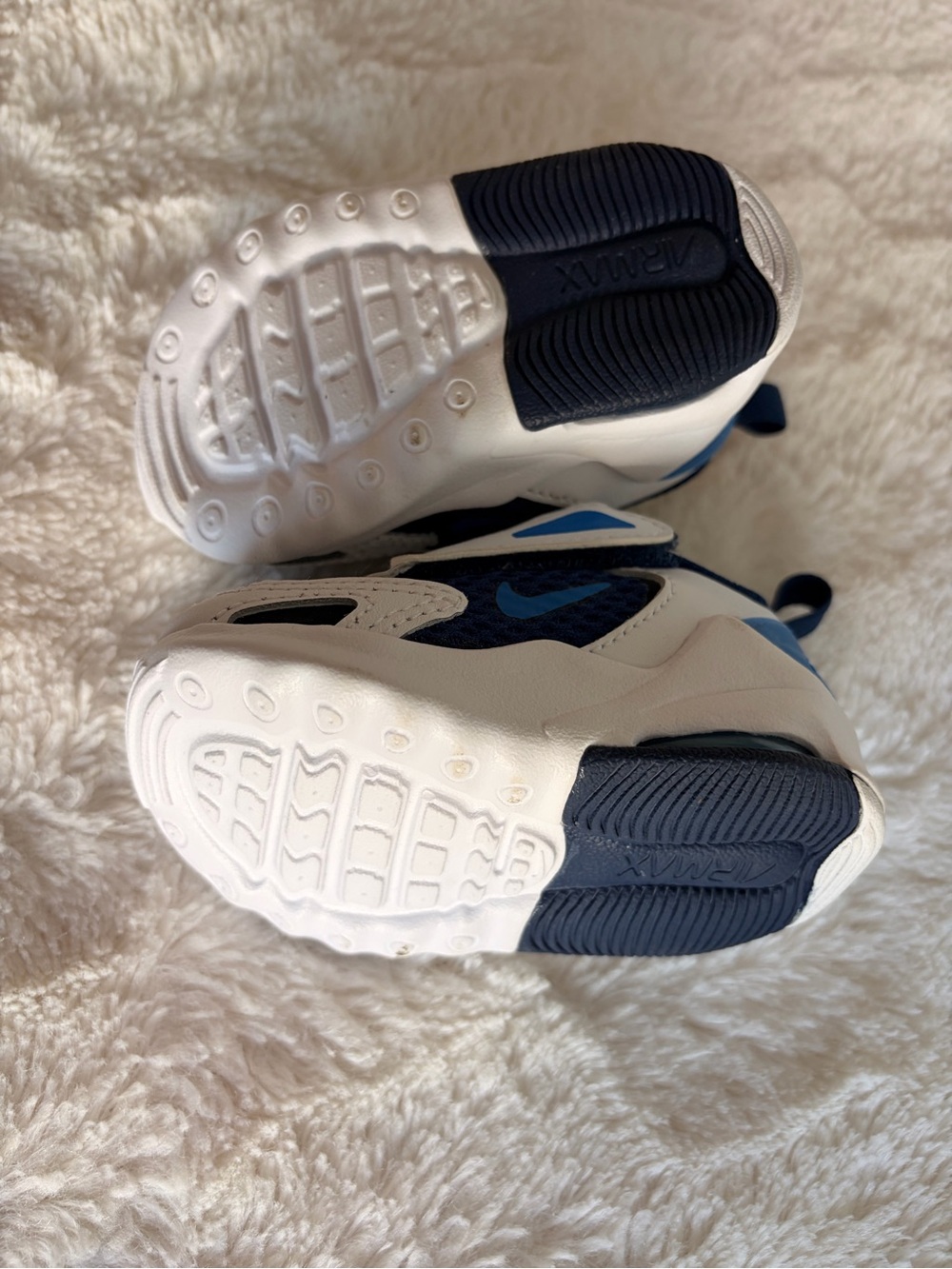 Nike Air Max Kids Navy, White & Blue Slip-On Sneakers - Picture 2 of 3